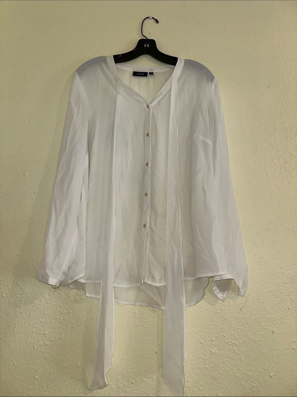 Apt. 9 White Sheer Tie-Neck Button Front Blouse EUC
